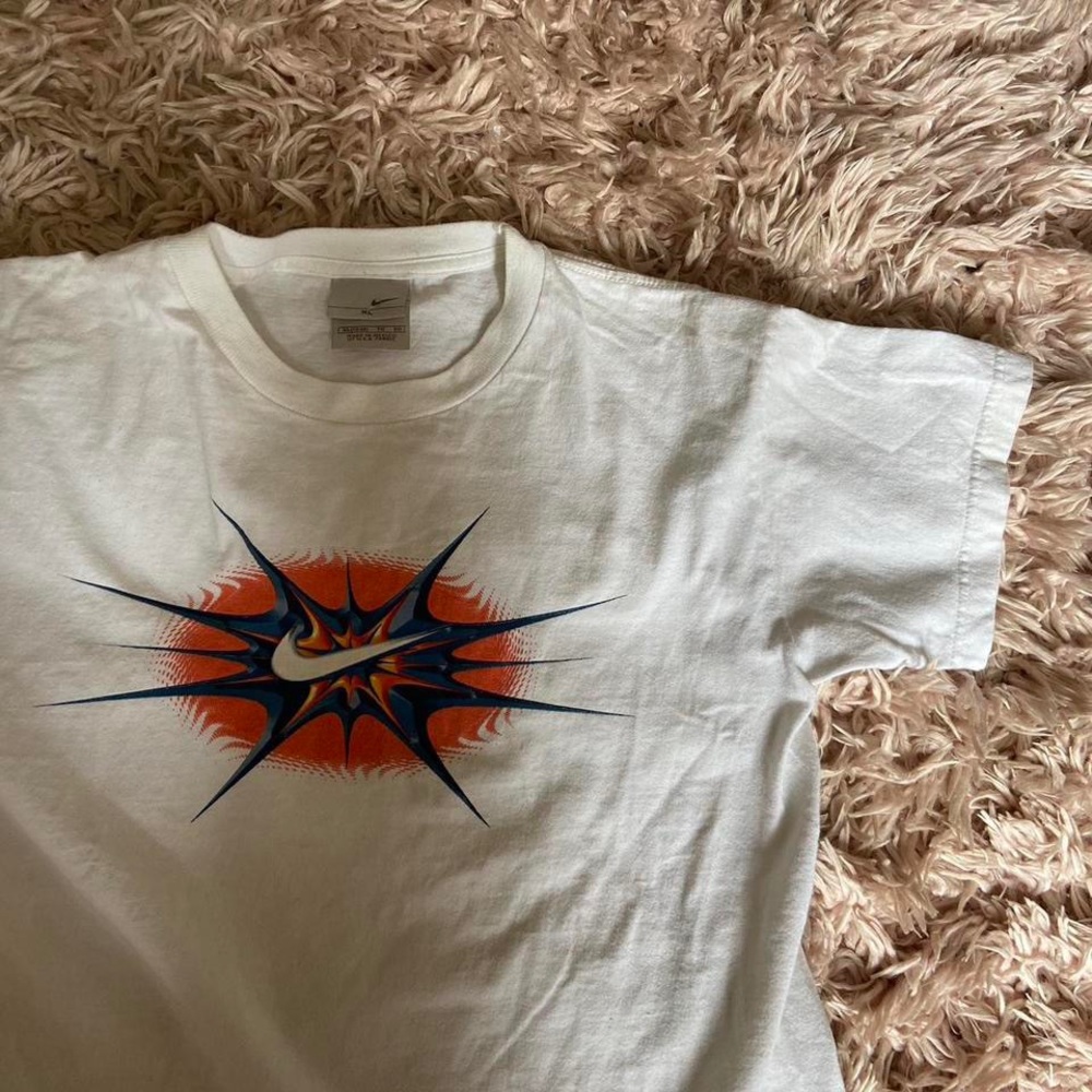 nike tee - Picture 5 of 5